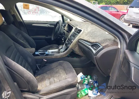 2013 Ford Fusion Se z USA, uszkodzony, nr VIN 3FA6P0HR1DR354064